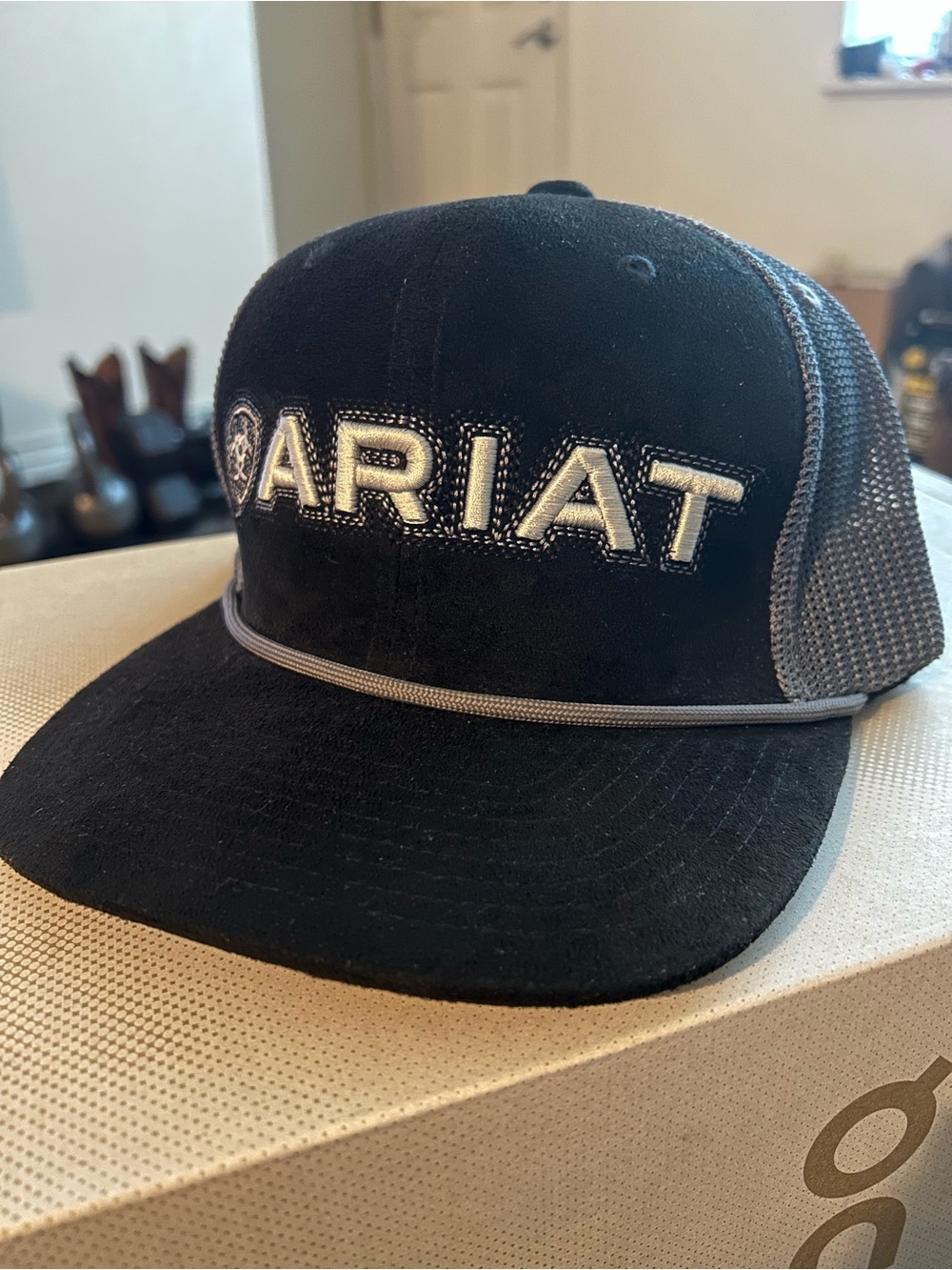 Ariat Black Roughout and Grey Logo FlexFit Hat